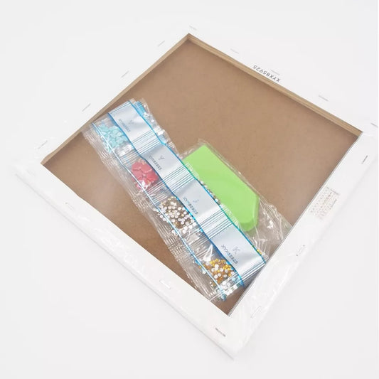 Deimantinė mozaika „Mergaitė su paukšteliu“ (su rėmeliu)