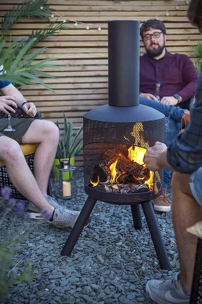 Laužavietė su kaminu